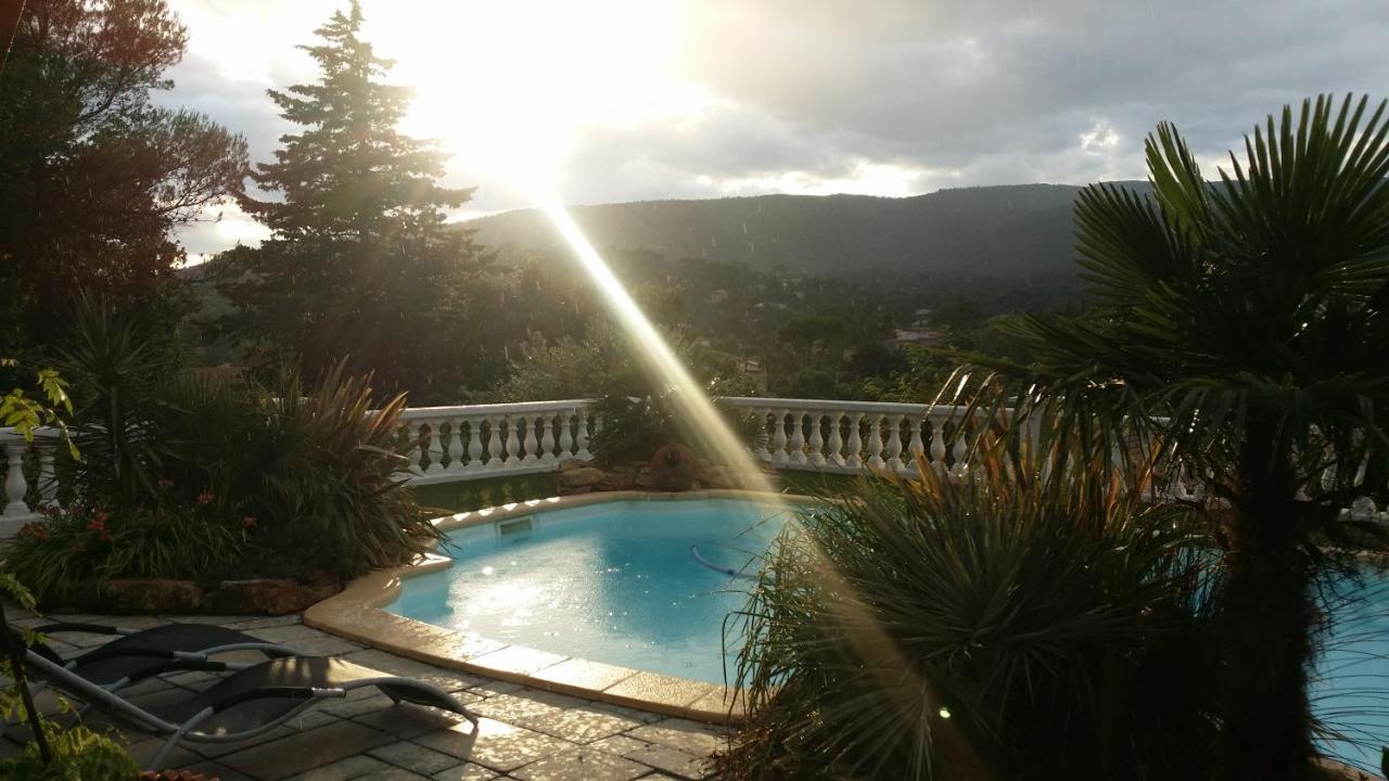 Appartement Vue Montagne Garéoult Exteriér fotografie