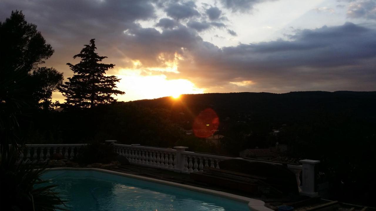 Appartement Vue Montagne Garéoult Exteriér fotografie